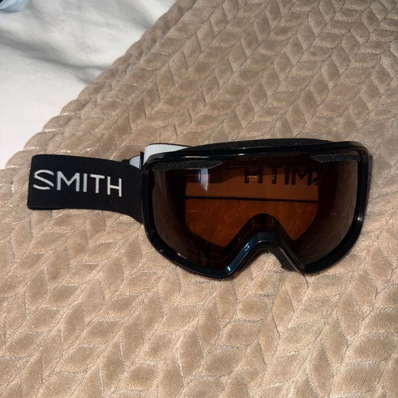 SMITH Accessories - smith ski goggles new black and red women